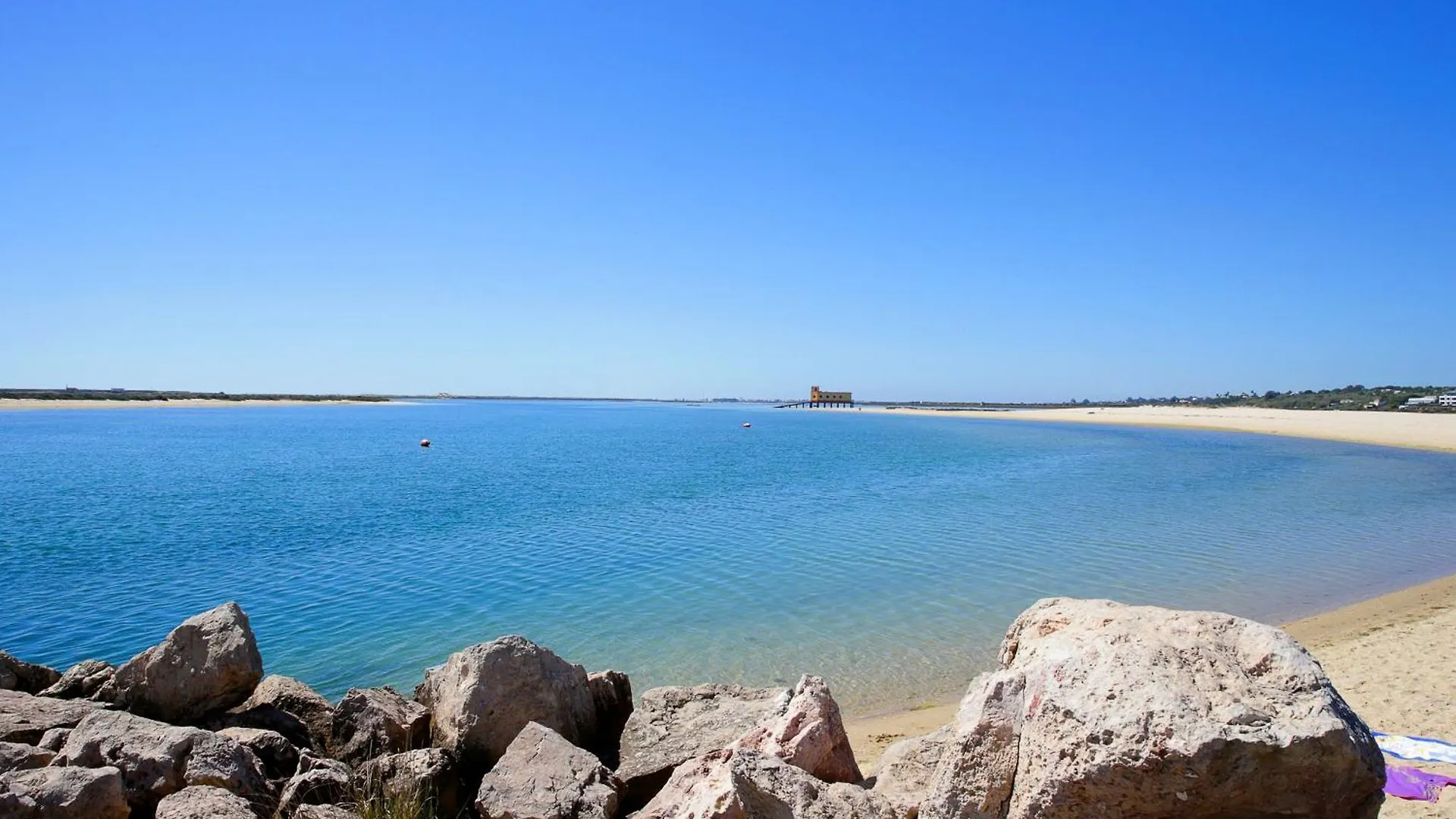 Apartment Vista Mar-Beach 1Km, Shared Pool Fuzeta
