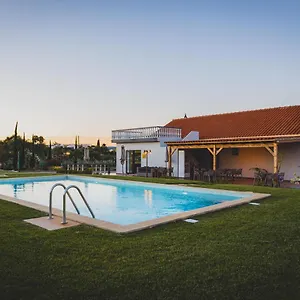 Bed & Breakfast With Pool & Garden By Host Wise, Fuzeta